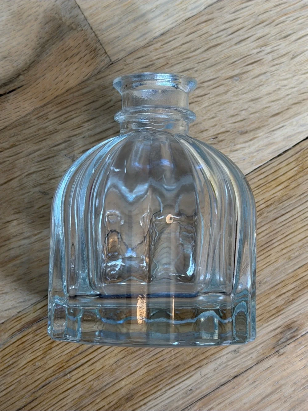 NWOT Clear Glass Decorative Bud Vase - Elegant Accent